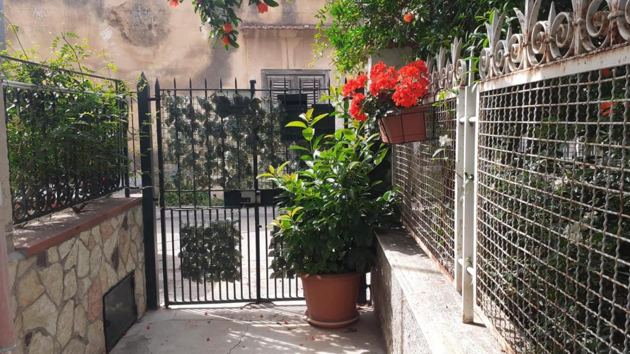 Charming In Mondello Apartment Palermo